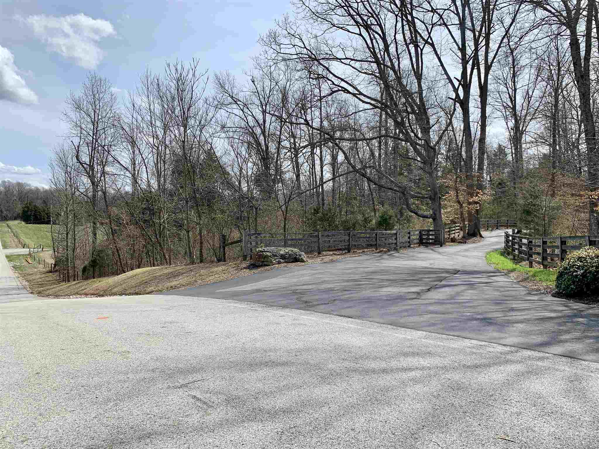 995 Beech Road Southeast Laconia, IN 47135 - Photo 5 of 31 Gallery Image 5