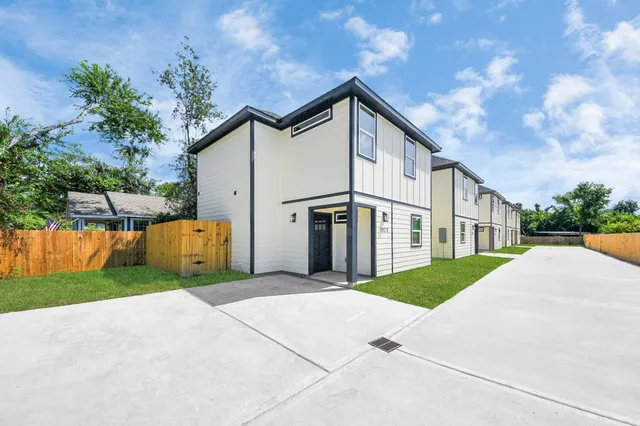 $199,000 | 7312 Wileyvale Road, Unit C, Houston, TX 77016