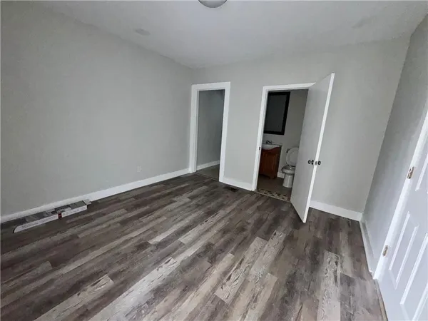 $1,250 | 2300 Valence Street, Unit 101, New Orleans, LA 70115