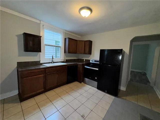 $1,350 | 2300 Valence Street, Unit 101, New Orleans, LA 70115