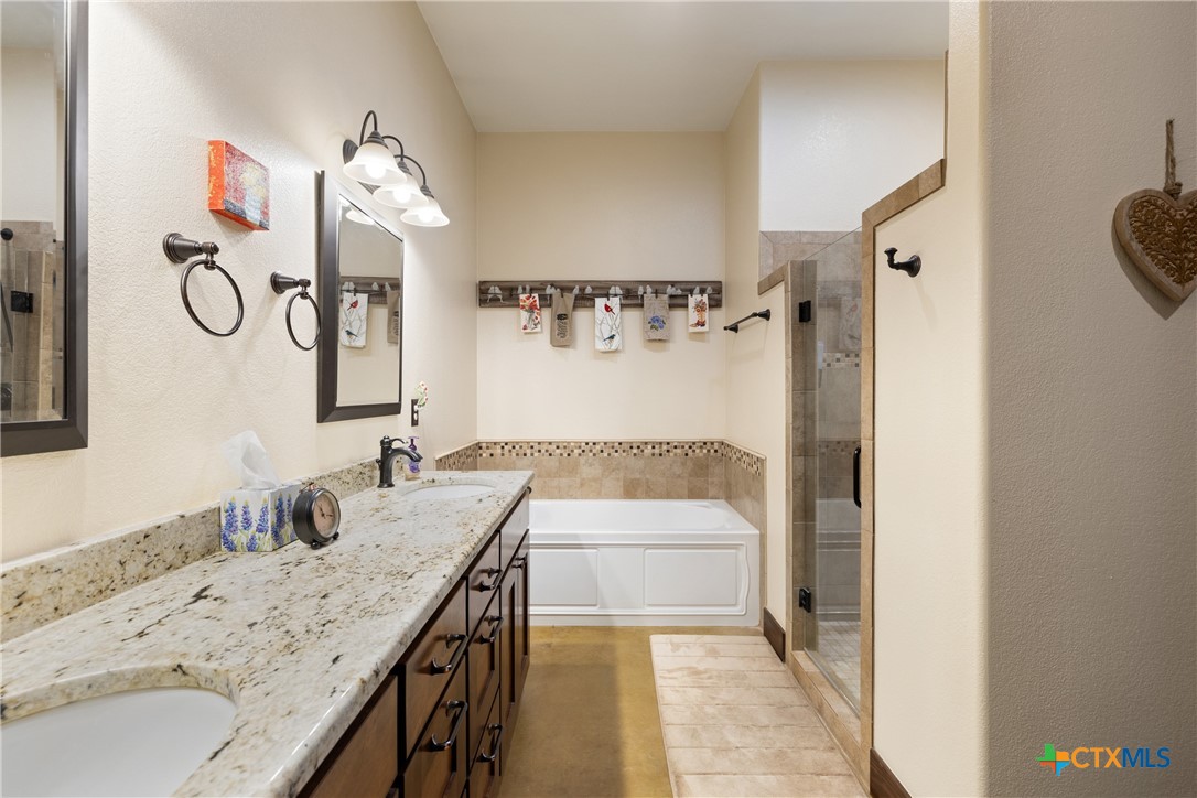 1241 Sandy Oaks Ranch Road Johnson City, TX 78636 - Photo 32 of 36