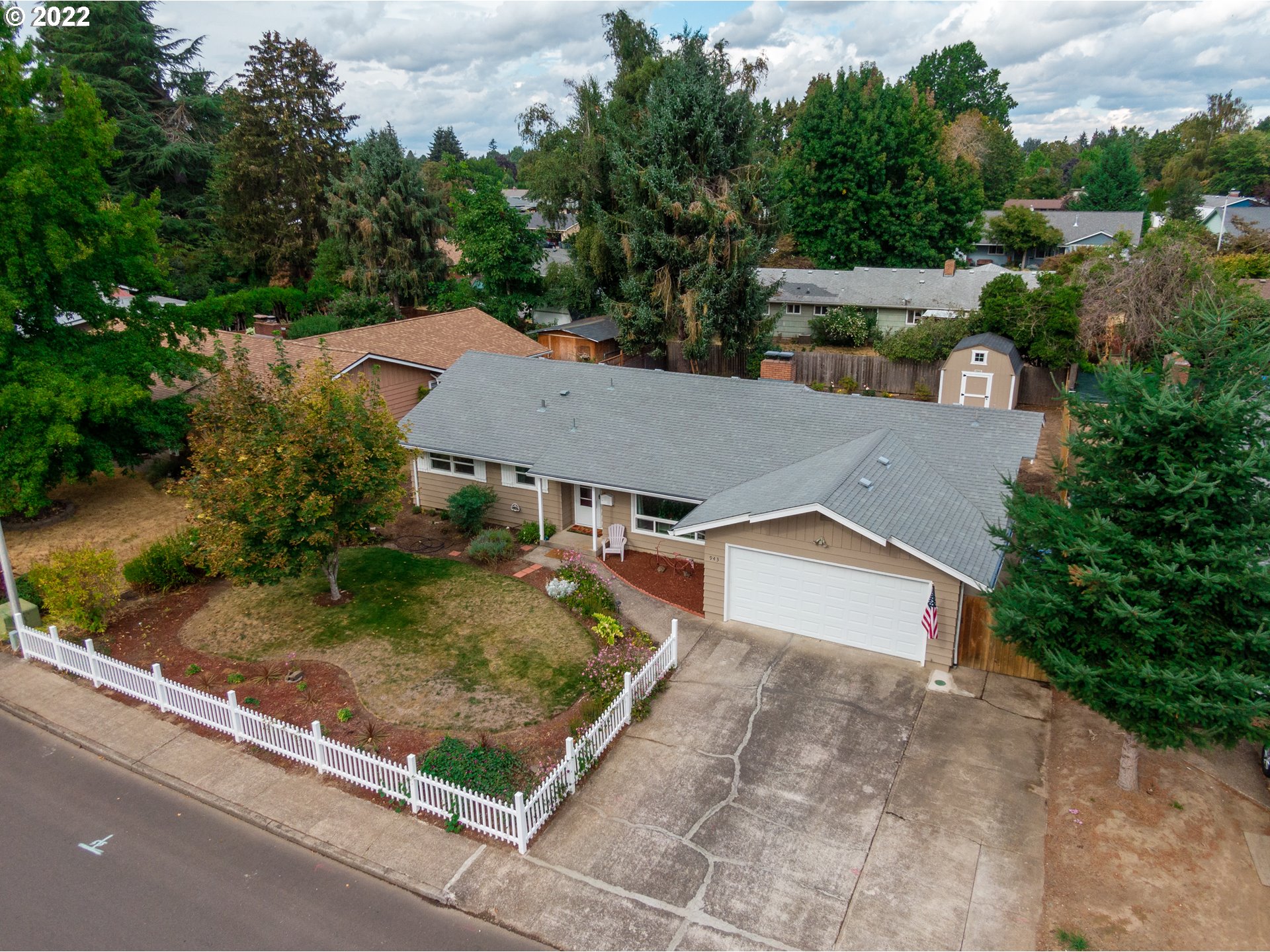943 Rafael Street North Salem, OR 97303 - Photo 30 of 32 Gallery Image 30
