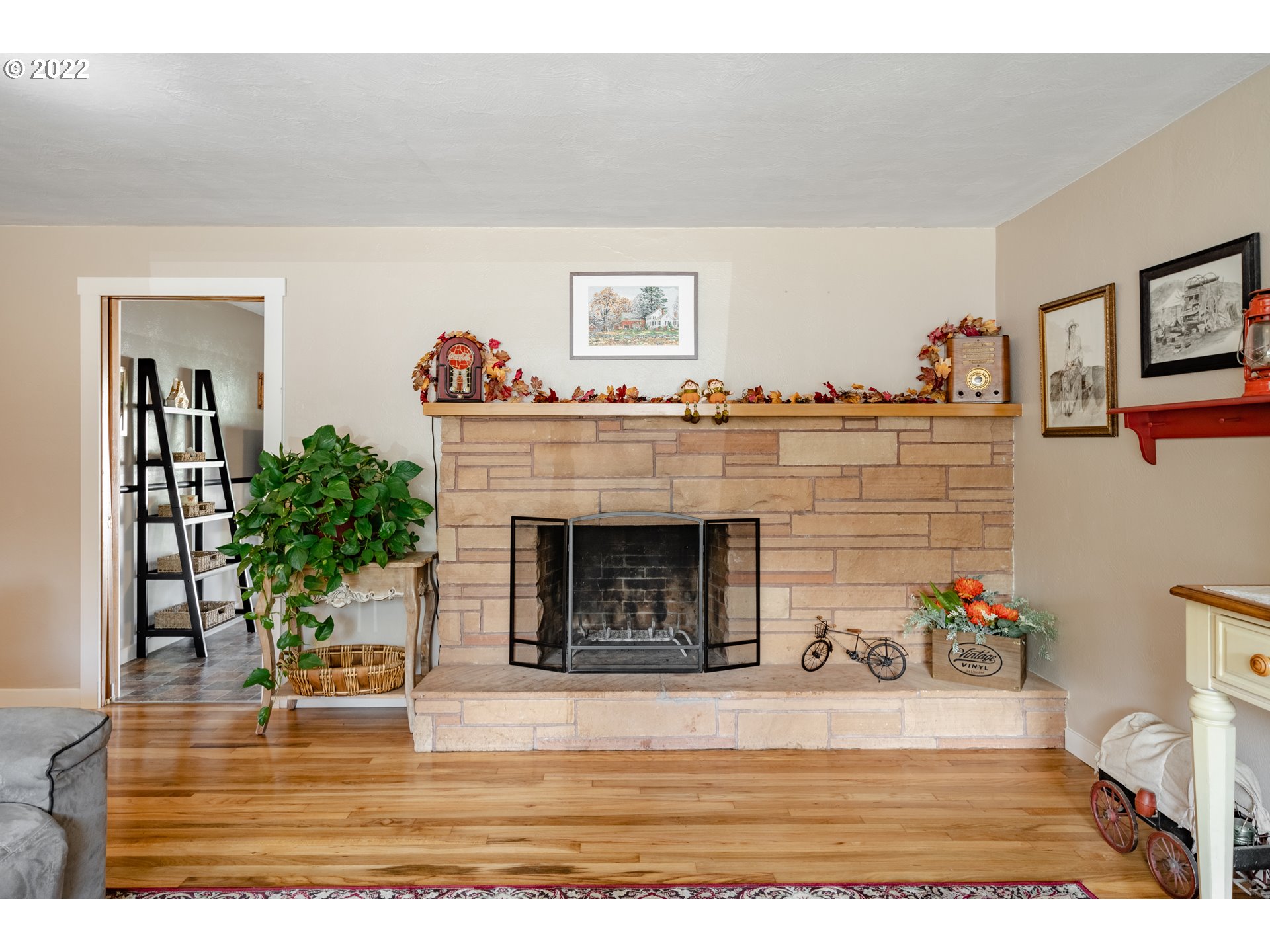 943 Rafael Street North Salem, OR 97303 - Photo 5 of 32 Gallery Image 5