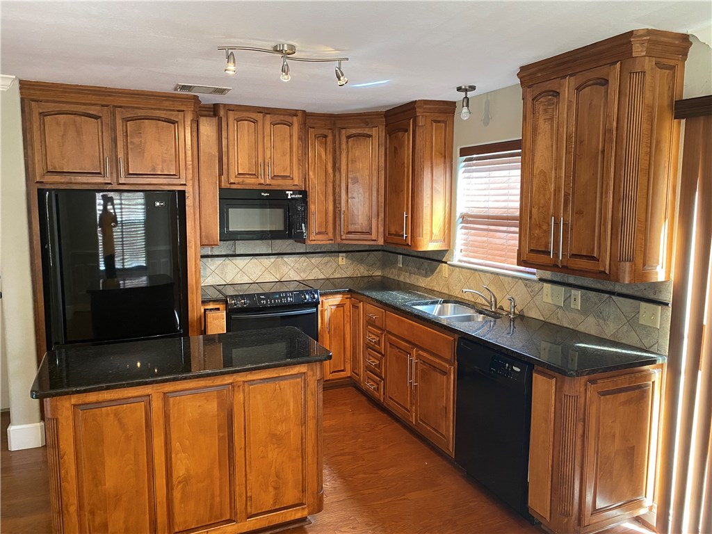 14711 Little Fox Trail Austin, TX 78734 - Photo 7 of 26