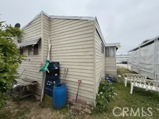 a view of a back yard of the house