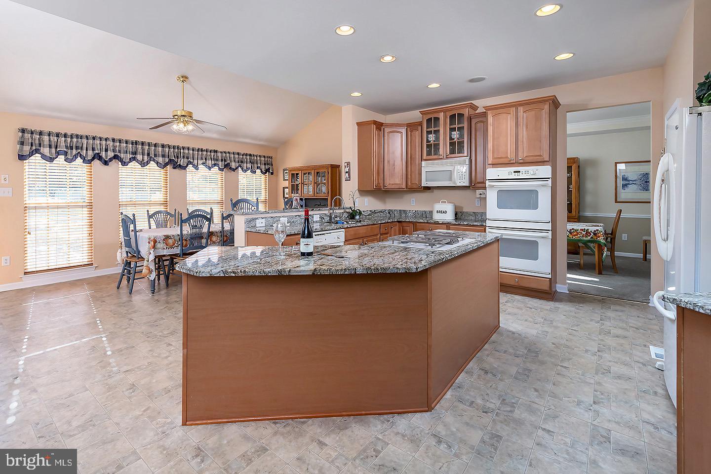832 Middlesborough Way Mickleton, NJ 08056 - Photo 11 of 57 DuelOvens