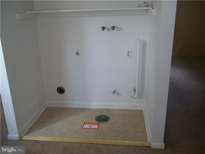 3 Kings Road Sicklerville, NJ 08081 - Photo 4 of 14 Laundry Room