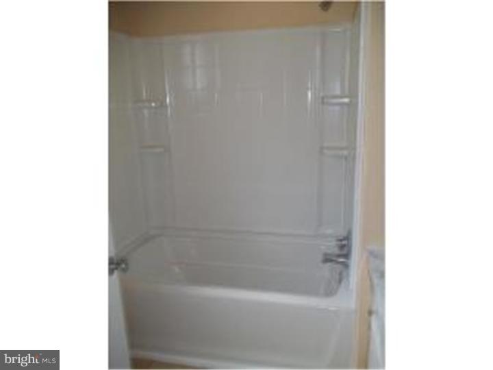 3 Kings Road Sicklerville, NJ 08081 - Photo 5 of 14 Bathroom