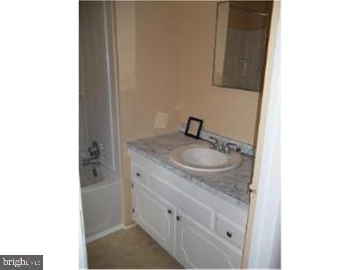 3 Kings Road Sicklerville, NJ 08081 - Photo 6 of 14 Bathroom