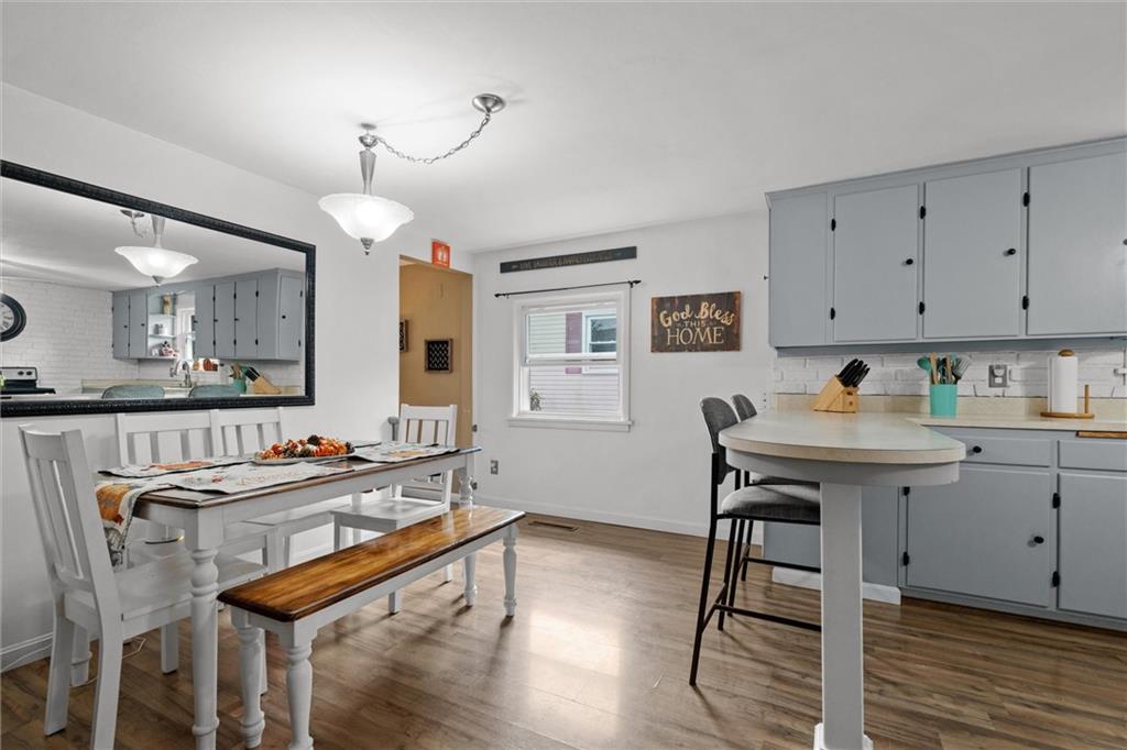 56 Concord Road Hermitage, PA 16148 - Photo 5 of 23 a kitchen that has a table and chairs in it