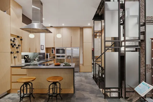 $1,899,000 | 28 Old Fulton Street | Brooklyn Heights