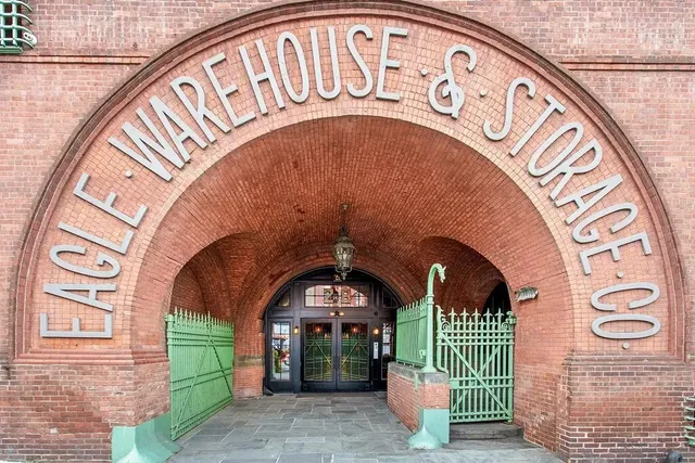 $1,899,000 | 28 Old Fulton Street | Brooklyn Heights