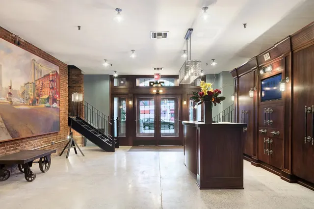 $1,899,000 | 28 Old Fulton Street | Brooklyn Heights