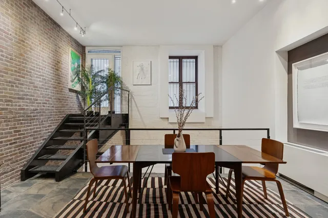$1,899,000 | 28 Old Fulton Street | Brooklyn Heights