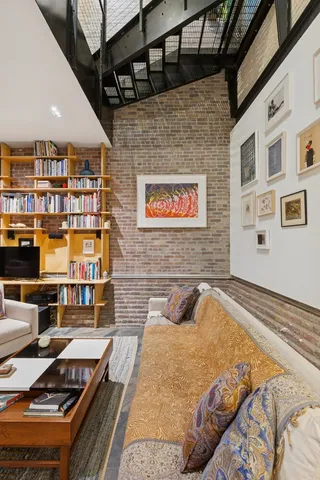 $1,899,000 | 28 Old Fulton Street | Brooklyn Heights