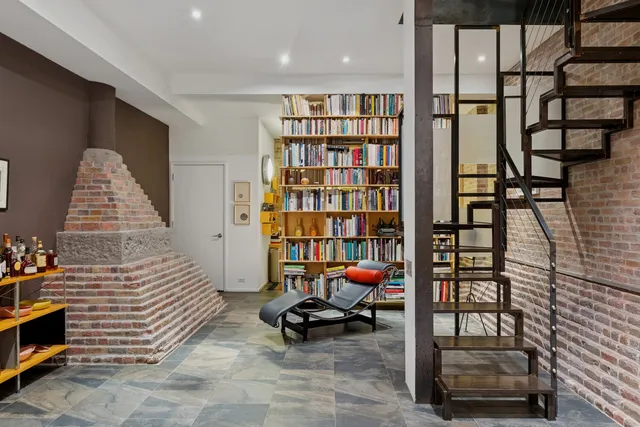 $1,899,000 | 28 Old Fulton Street | Brooklyn Heights