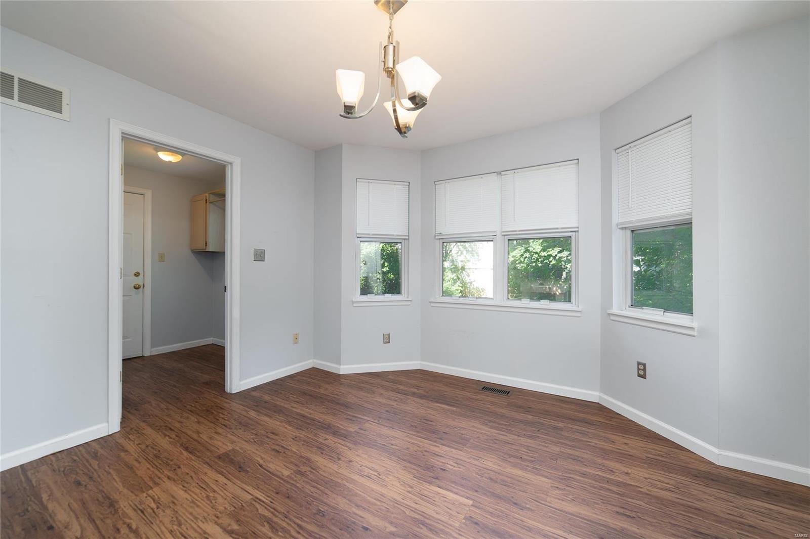 1100 Shadowfaire Court Ballwin, MO 63021 - Photo 19 of 53