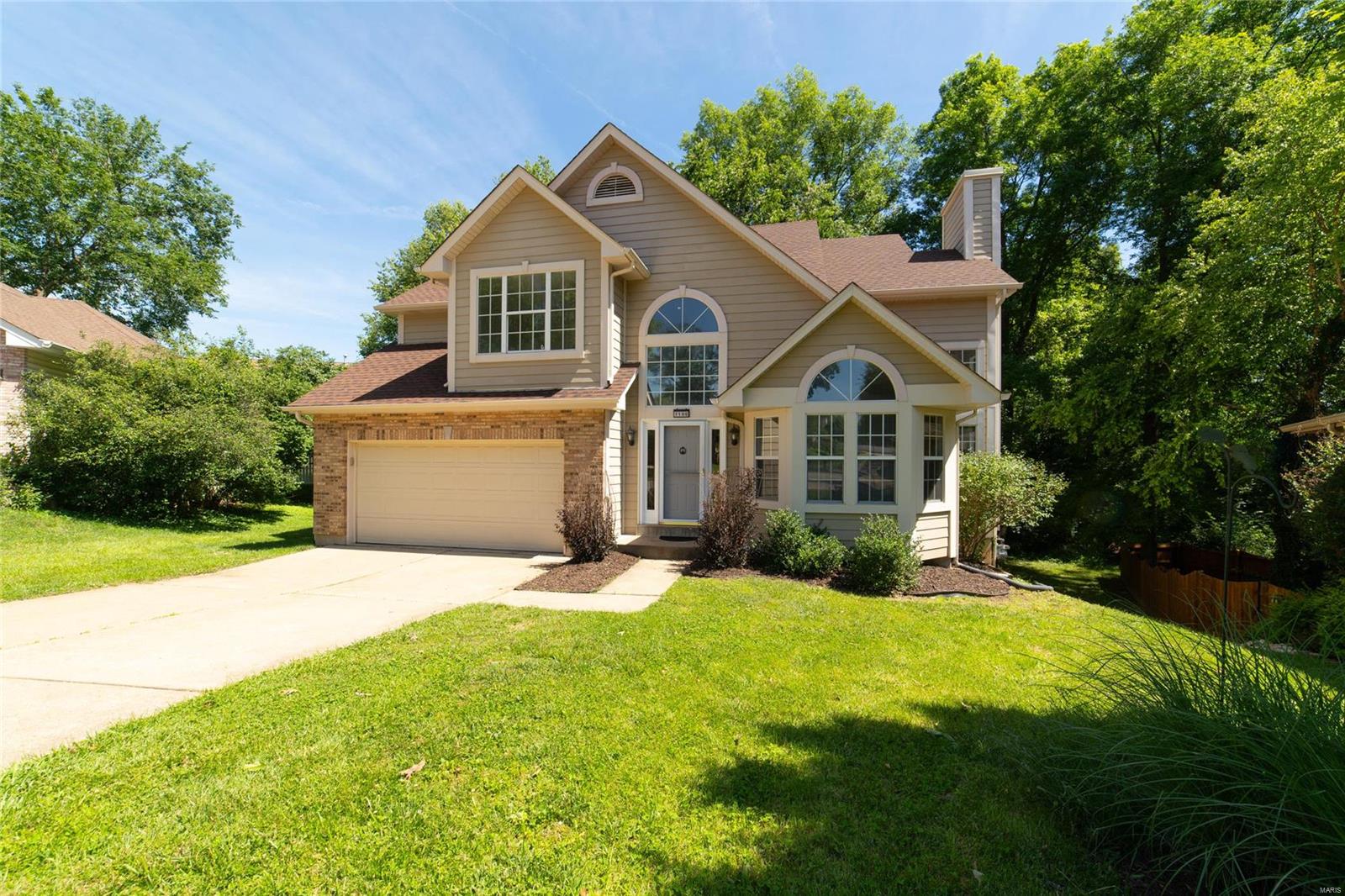 1100 Shadowfaire Court Ballwin, MO 63021 - Photo 2 of 53