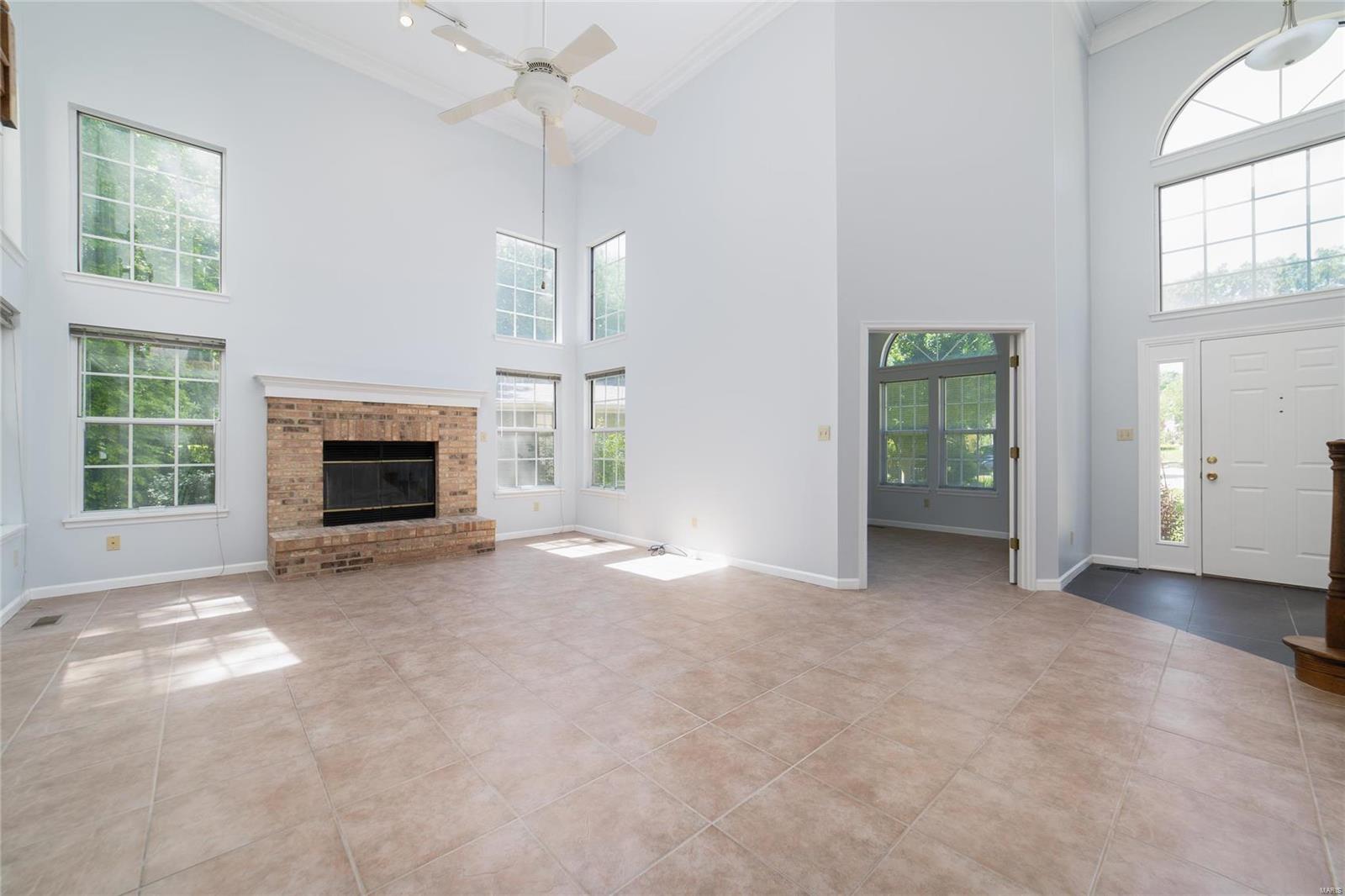 1100 Shadowfaire Court Ballwin, MO 63021 - Photo 9 of 53