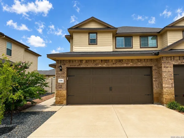 $1,395 | 1516 Lucille Street, Seguin, TX 78155