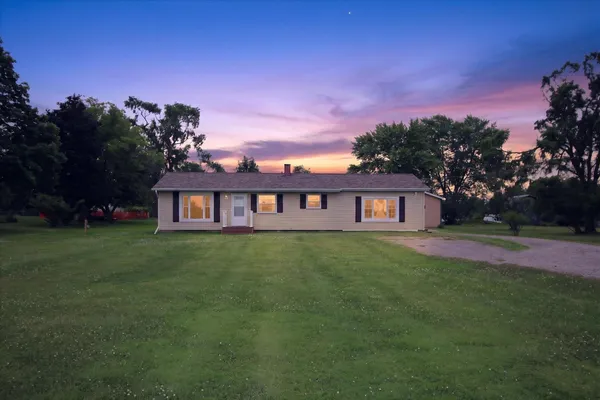 $279,000 | 7898 East Broomfield Road, Mount Pleasant, MI 48858