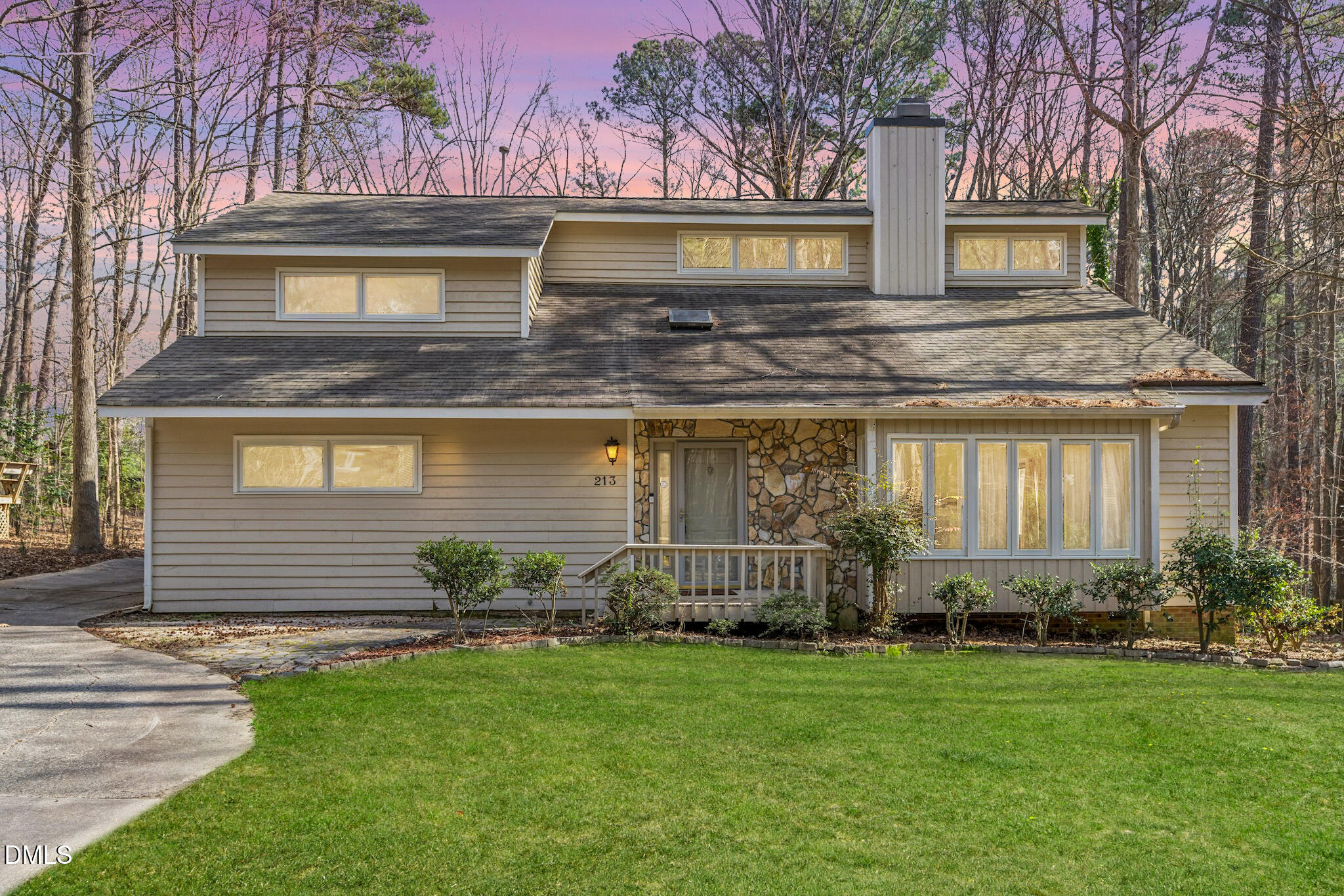 Front Exterior (Twilight)