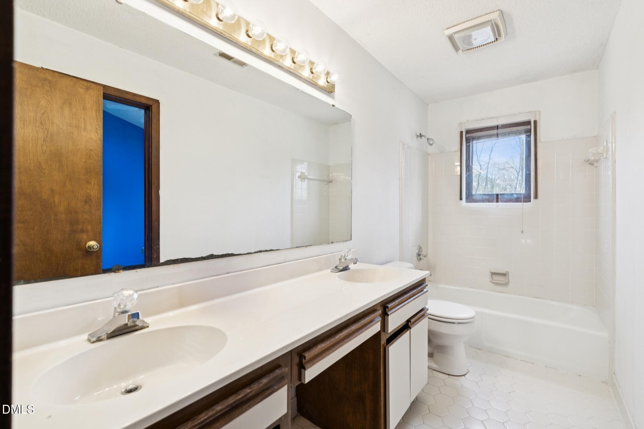 213 King George Loop Cary, NC 27511 - Photo 35 of 61 DSC01599