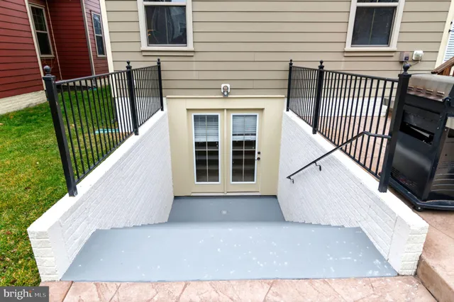 $775,000 | 16961 Takeaway Lane, Dumfries, VA 22026