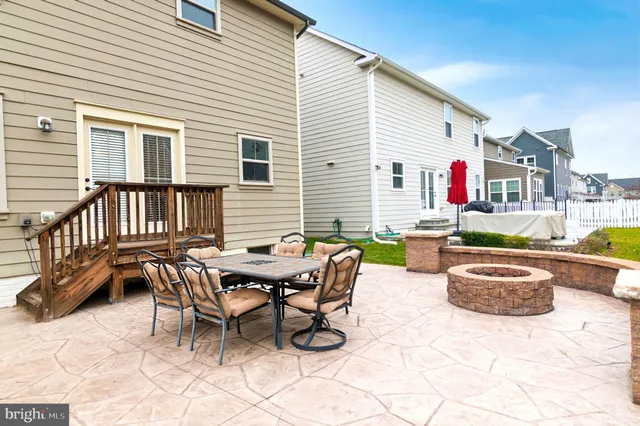 $775,000 | 16961 Takeaway Lane, Dumfries, VA 22026