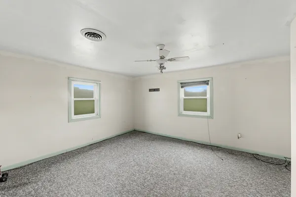 $179,900 | 724 East 2600 North Road, Penfield, IL 61862