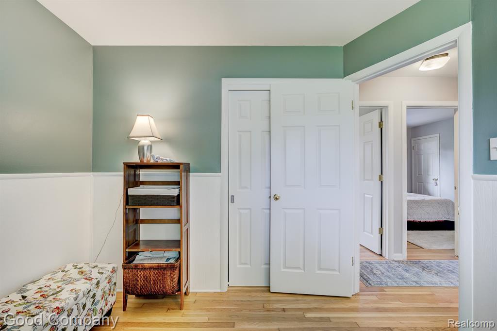 4217 Crooks Road Royal Oak, MI 48073 - Photo 25 of 50