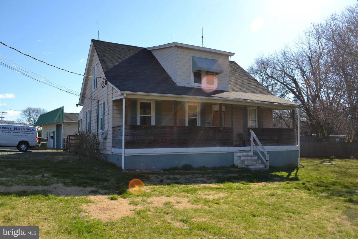 8103 Beachwood Road Baltimore, MD 21222 - Photo 7 of 13 Exterior (General)