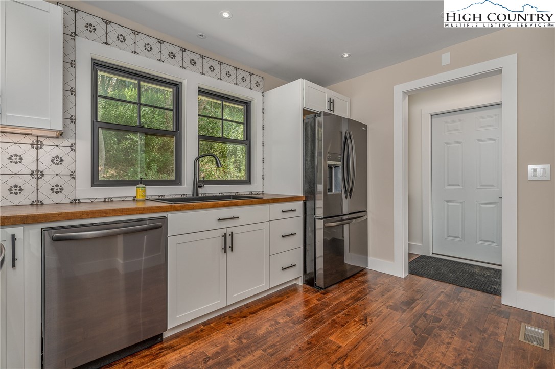 995 George Wilson Road Boone, NC 28607 - Photo 11 of 48 Gallery Image 11
