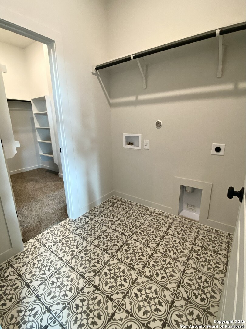 2122 Shepards Street Seguin, TX 78155 - Photo 6 of 28 a view of a bedroom