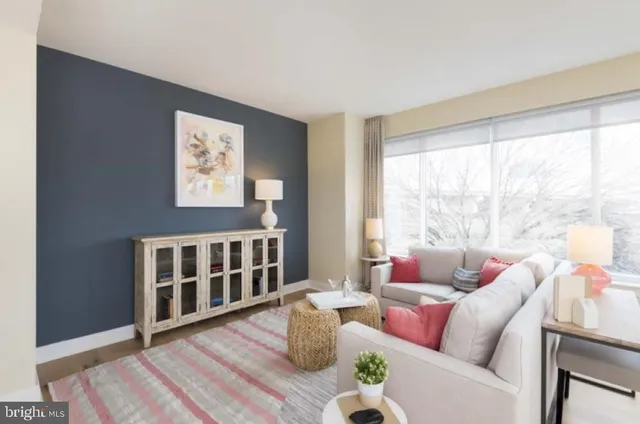 $2,100 | 235 North Christopher Columbus Boulevard, Unit 602, Philadelphia, PA 19106