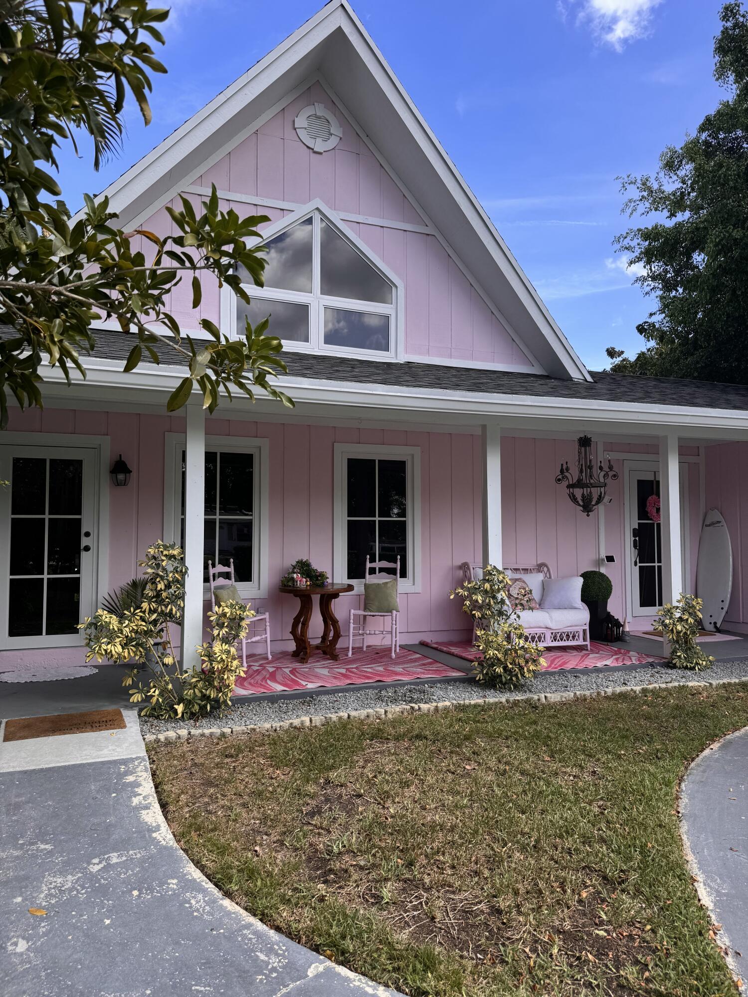 1256 Palmetto Road Haverhill, FL 33417 - Photo 2 of 39 IMG_2770