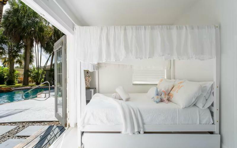 1256 Palmetto Road Haverhill, FL 33417 - Photo 21 of 39 IMG_3189