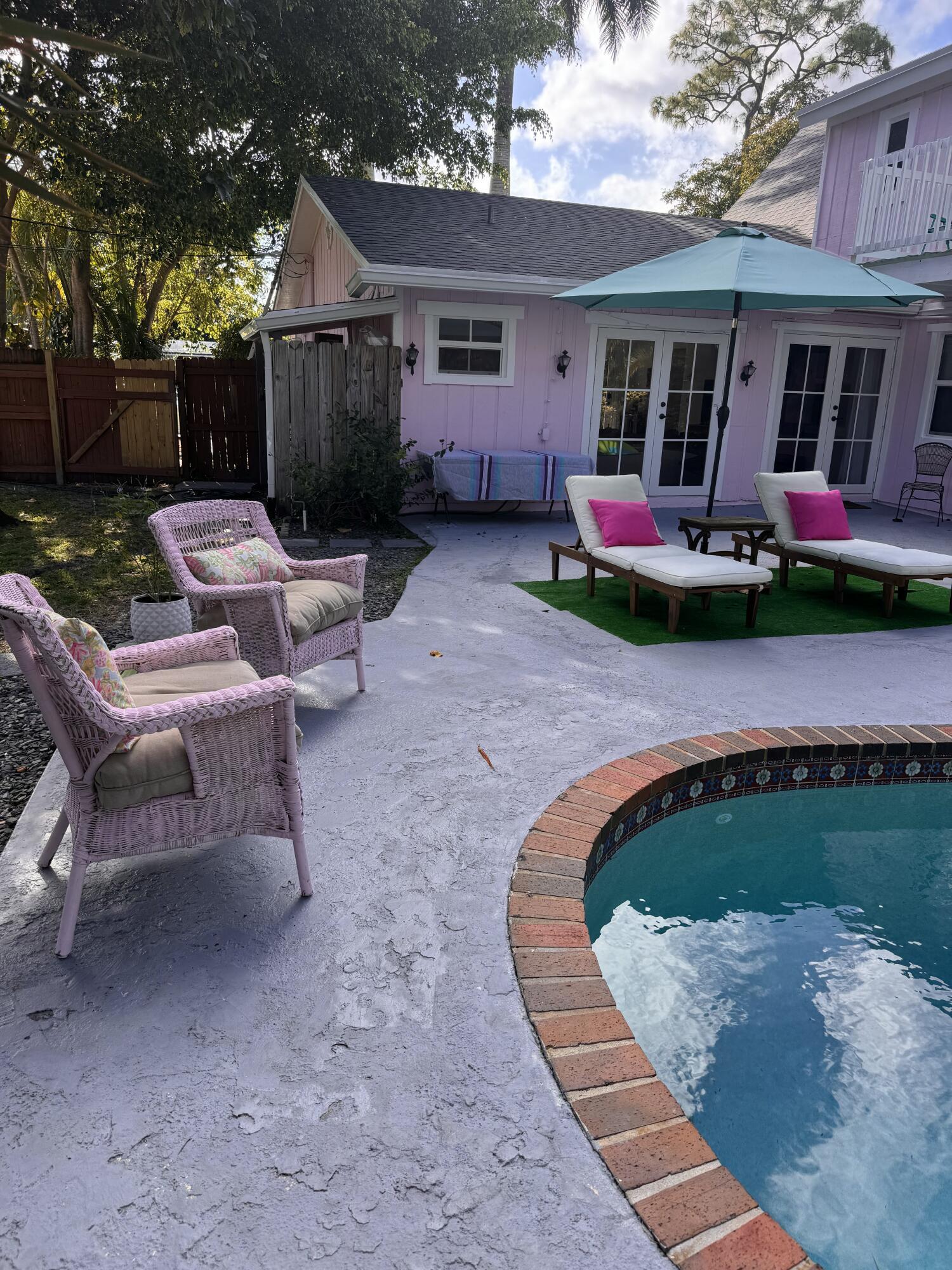 1256 Palmetto Road Haverhill, FL 33417 - Photo 3 of 39 IMG_2406