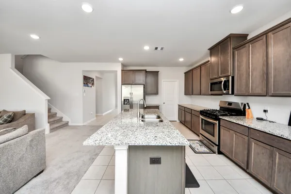 $3,175 | 10618 Amador Peak Drive, Rosharon, TX 77583