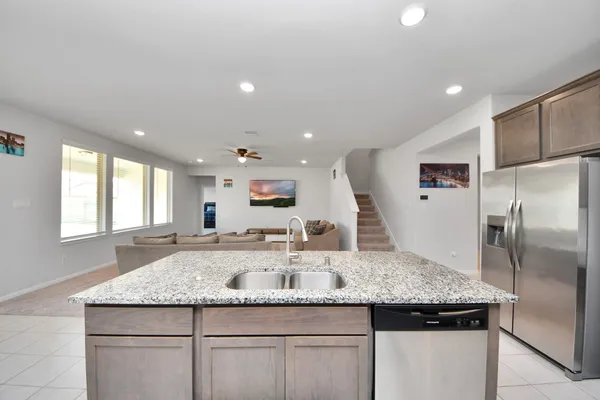 $3,175 | 10618 Amador Peak Drive, Rosharon, TX 77583