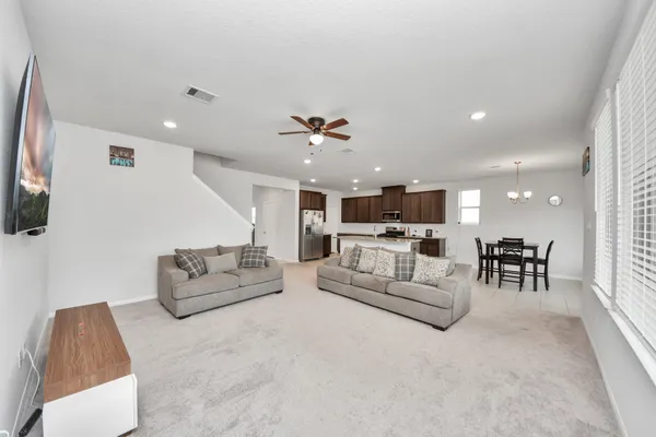 $3,175 | 10618 Amador Peak Drive, Rosharon, TX 77583