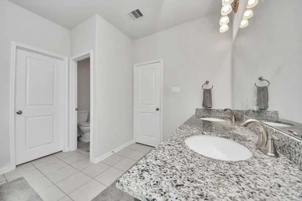 $3,175 | 10618 Amador Peak Drive, Rosharon, TX 77583