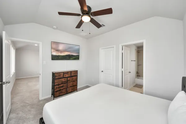 $3,175 | 10618 Amador Peak Drive, Rosharon, TX 77583