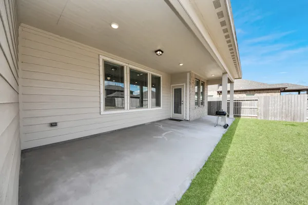 $3,175 | 10618 Amador Peak Drive, Rosharon, TX 77583