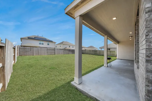$3,175 | 10618 Amador Peak Drive, Rosharon, TX 77583