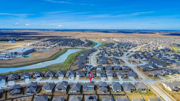 $3,175 | 10618 Amador Peak Drive, Rosharon, TX 77583