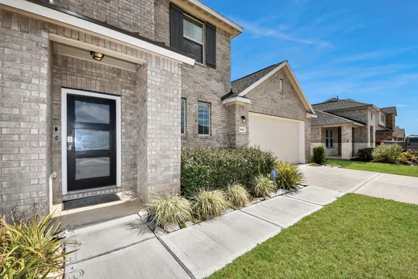$3,175 | 10618 Amador Peak Drive, Rosharon, TX 77583