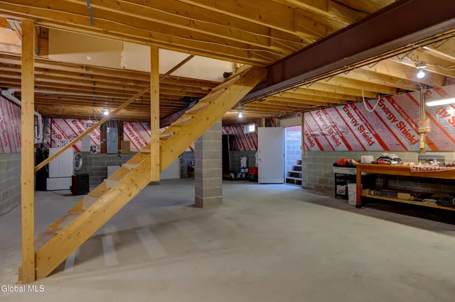 $549,900 | 37 Willow Road, Queensbury, NY 12804