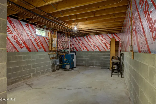 $549,900 | 37 Willow Road, Queensbury, NY 12804