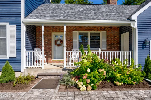 $549,900 | 37 Willow Road, Queensbury, NY 12804